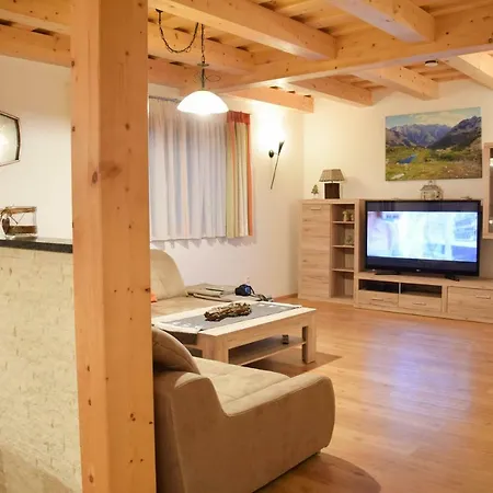 Sonnenchalet 2 Im Salzburger Lungau شاليه ماريابفار