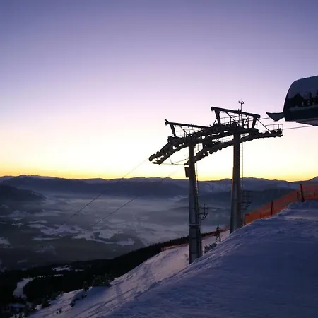 Sonnenchalet 2 Im Salzburger Lungau 木屋 *